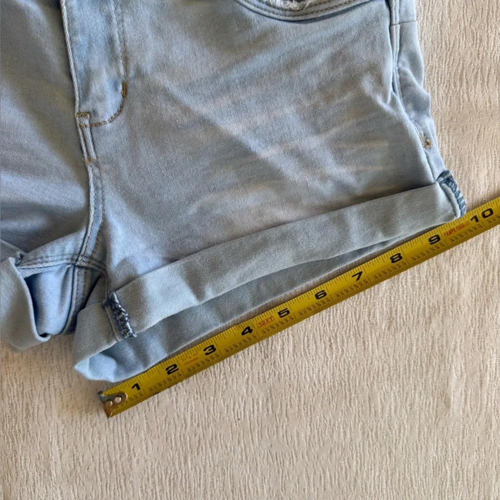 3 FOR $15‎ DEAL / Wax Jean Light Wash Denim Shorts Folded Waist Detail Size S
